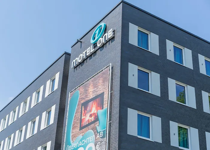 Motel One Hamburg AirportAirport Hotel
